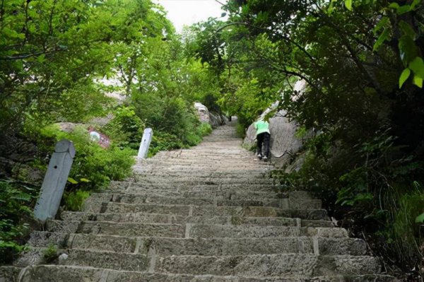 五朵山风景区在哪里