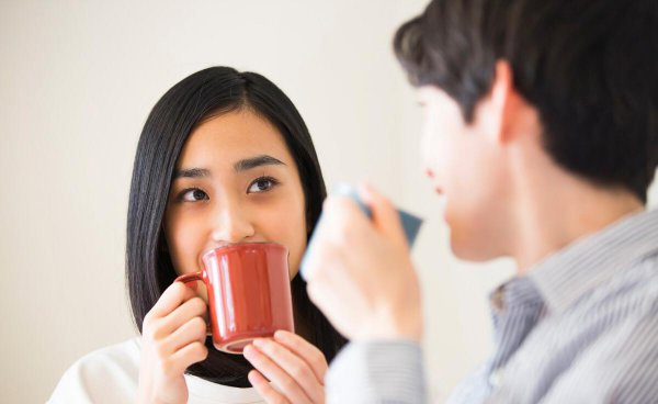 如何学会和女孩子聊天交流技巧