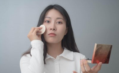 普信女是什么意思 生活中“普信女”常有的八大特征