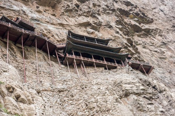 悬空寺在什么地方