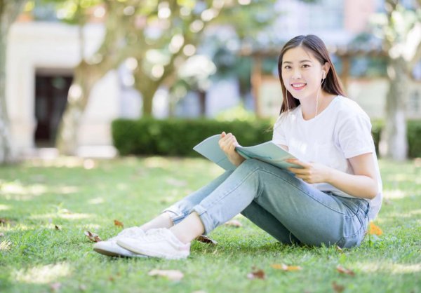 女生学什么专业比较好发展