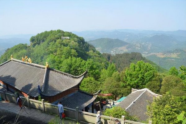 香炉山风景区在哪里