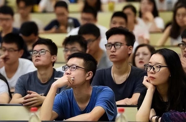 大学生毕业清考是什么意思