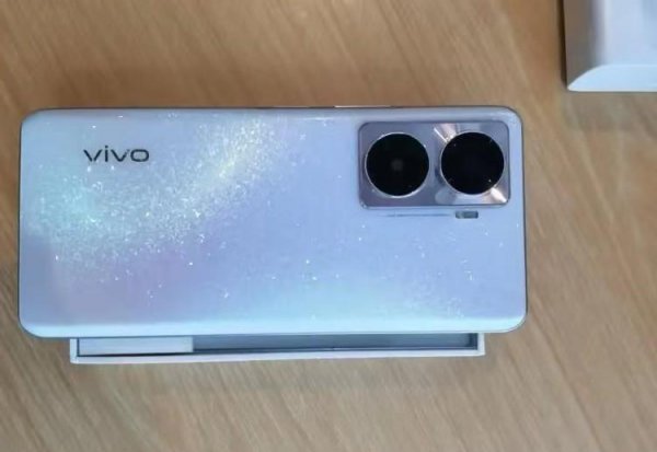 vivo5g手机有哪几款图片