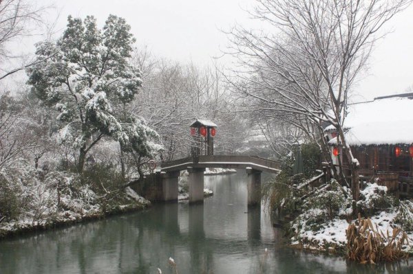 咏雪最好的八首诗词