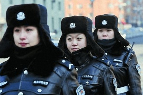 辅警为什么穿正规警察制服