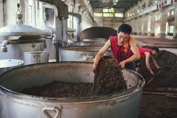 酱香型白酒什么酿造