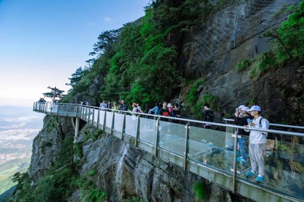 7月适合旅游的地方有哪些