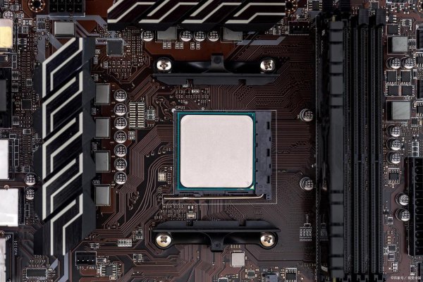 电脑b85主板最高配什么cpu