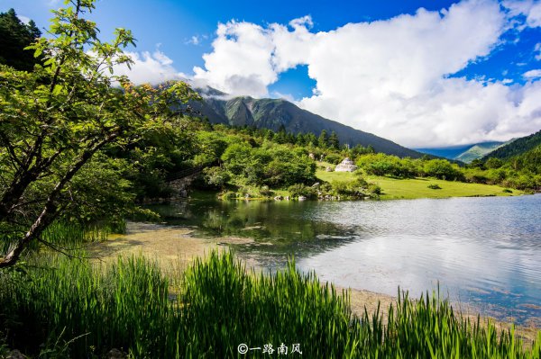 四川省甘孜州面积有多大