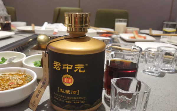 四瓶啤酒相当于多少白酒