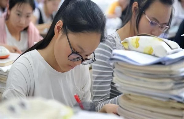 专升本和本科学历含金量一样吗