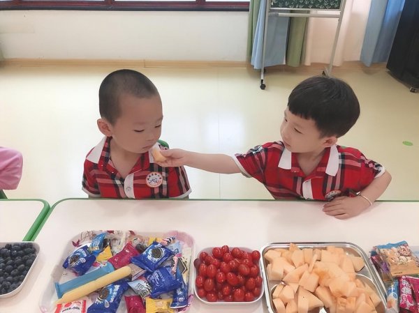 适合拿到幼儿园分享的小零食