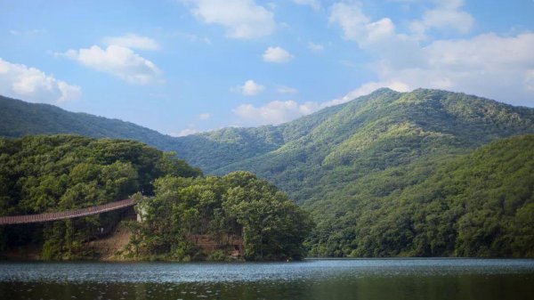 赞美山清水秀风景优美句子