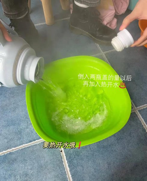 漂白剂把衣服弄黄了还能恢复吗