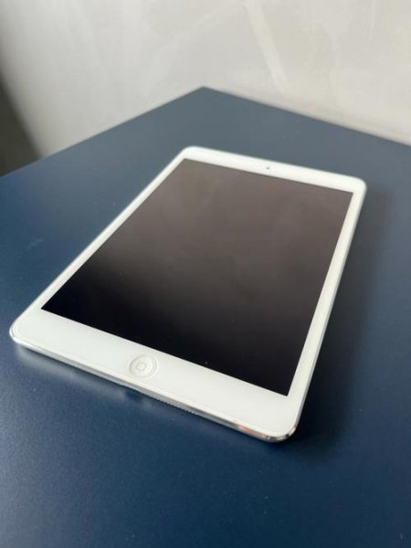 ipadmini2是哪一年的值得买吗