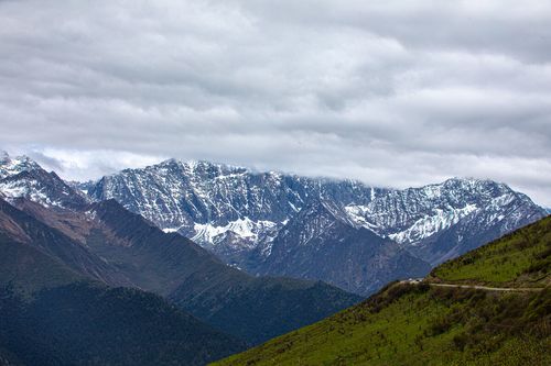 巴朗山海拔多少米有高反吗