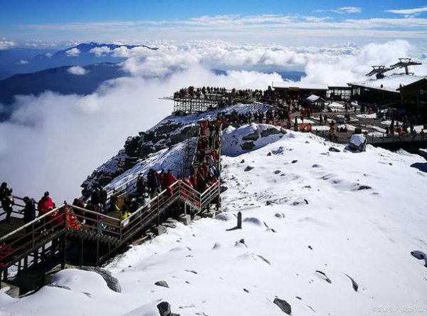 玉龙雪山观景台海拔多少米