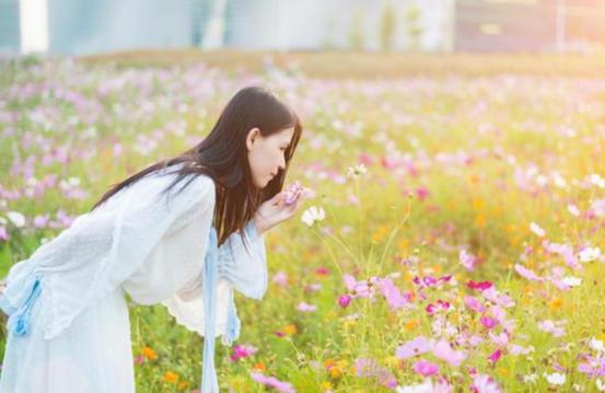 懂得提低头的女人命越好