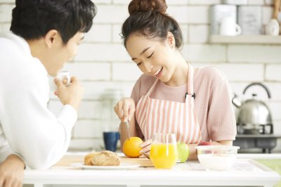 婆婆习惯吃剩菜怎么办 婆婆吃剩菜有什么后果