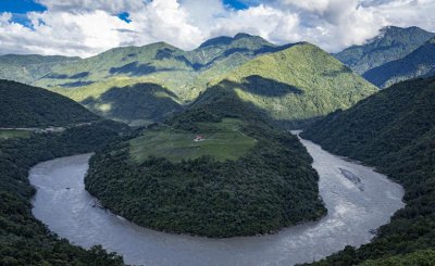 世界上最大的峡谷是哪个 探秘我国雅鲁藏布江大峡谷