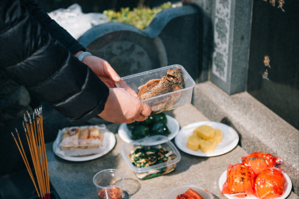 死人的祭品千万不能乱吃