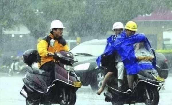 电动车被雨淋了有事吗