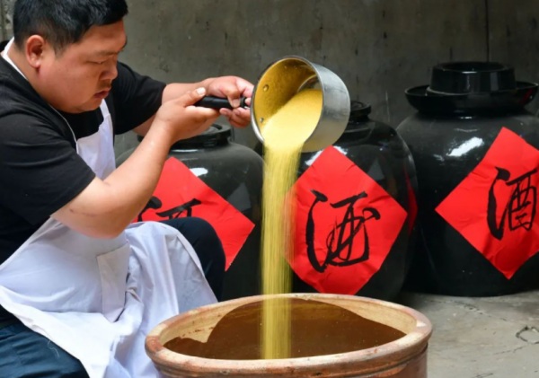 花雕酒是黄酒吗