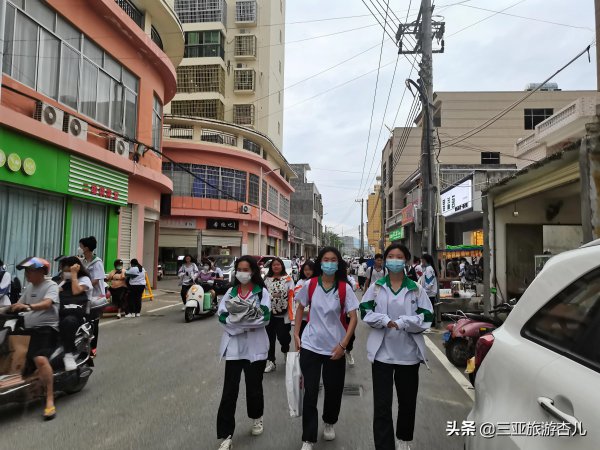 小学门口适合开什么店最好