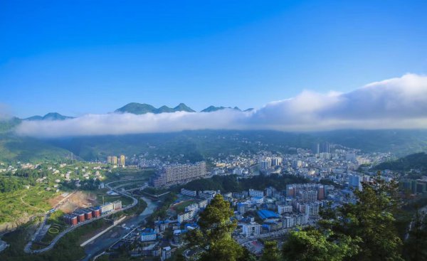 湖北省鹤峰县属于哪个市管