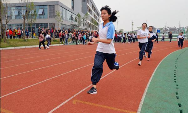 体测一米六的女生标准体重多少斤合适？多少算偏瘦？