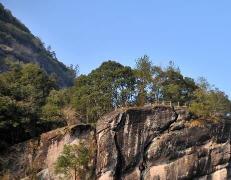 “奇、秀、险、雄”闻名于世的庐山冬季旅游攻略