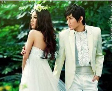 简约美丽的韩式婚纱照新娘发型 打造最美最自然的你