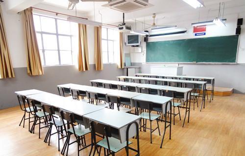 封闭式学校一年费用大概多少小学