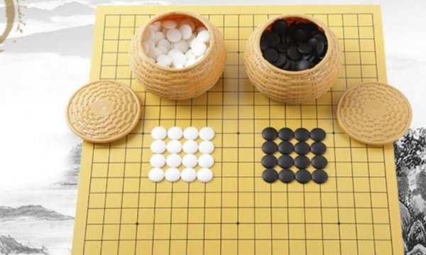 一般五子棋有多少个黑白棋