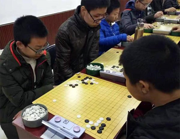 围棋业余5段什么水平，可以做老师吗