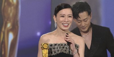 佘诗曼获TVB万千星辉颁奖礼 佘诗曼成TVB首位三封最佳女主