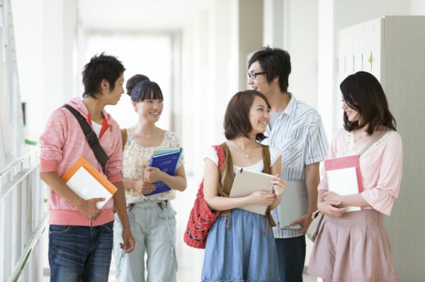 大学里如何（Z）个女朋友