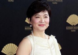 50岁女士适合什么发型图片 中老年女士发型长短发全搞定