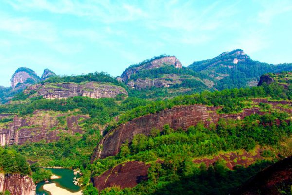 中国最大的山是哪座山