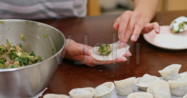 包饺子视频最简单方法慢动作