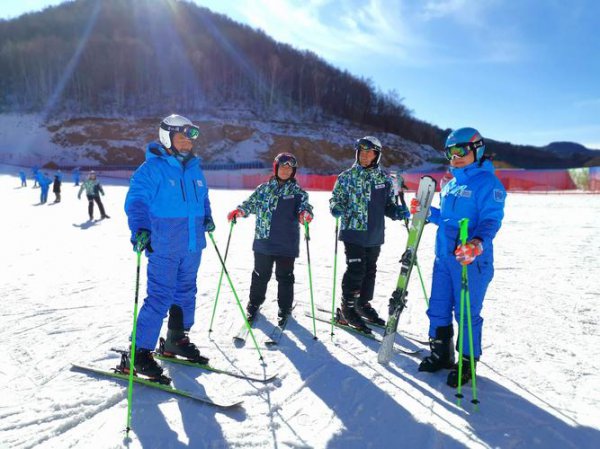 从滑雪技术角度而言不提倡什么做法