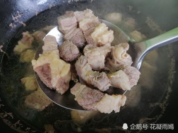 炖牛肉要不要焯水