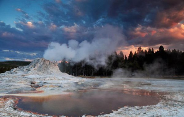 世界上拥有活火山最多的国家是哪国