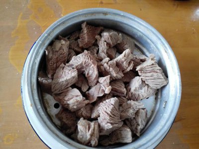 牛肉会越炖越硬吗 牛肉越炖越烂还是越炖越硬