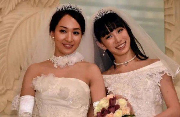 同性恋女星结婚2年后分手