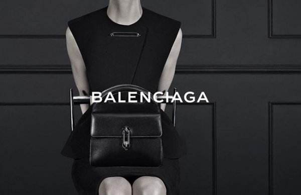 balenciaga是奢侈品牌吗