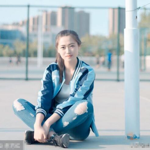 肩宽的女生如何穿衣服好看？