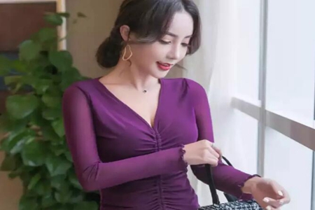 女生脖子短穿什么衣服好看？