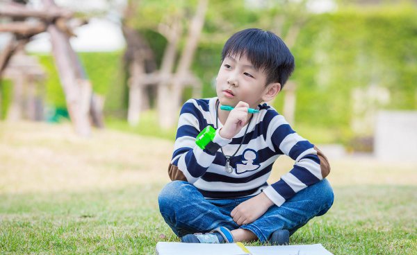 单亲妈妈怎样教育男孩子更正确